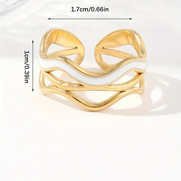 NEW! Resizable ring. BTQ - Picture 2 of 6